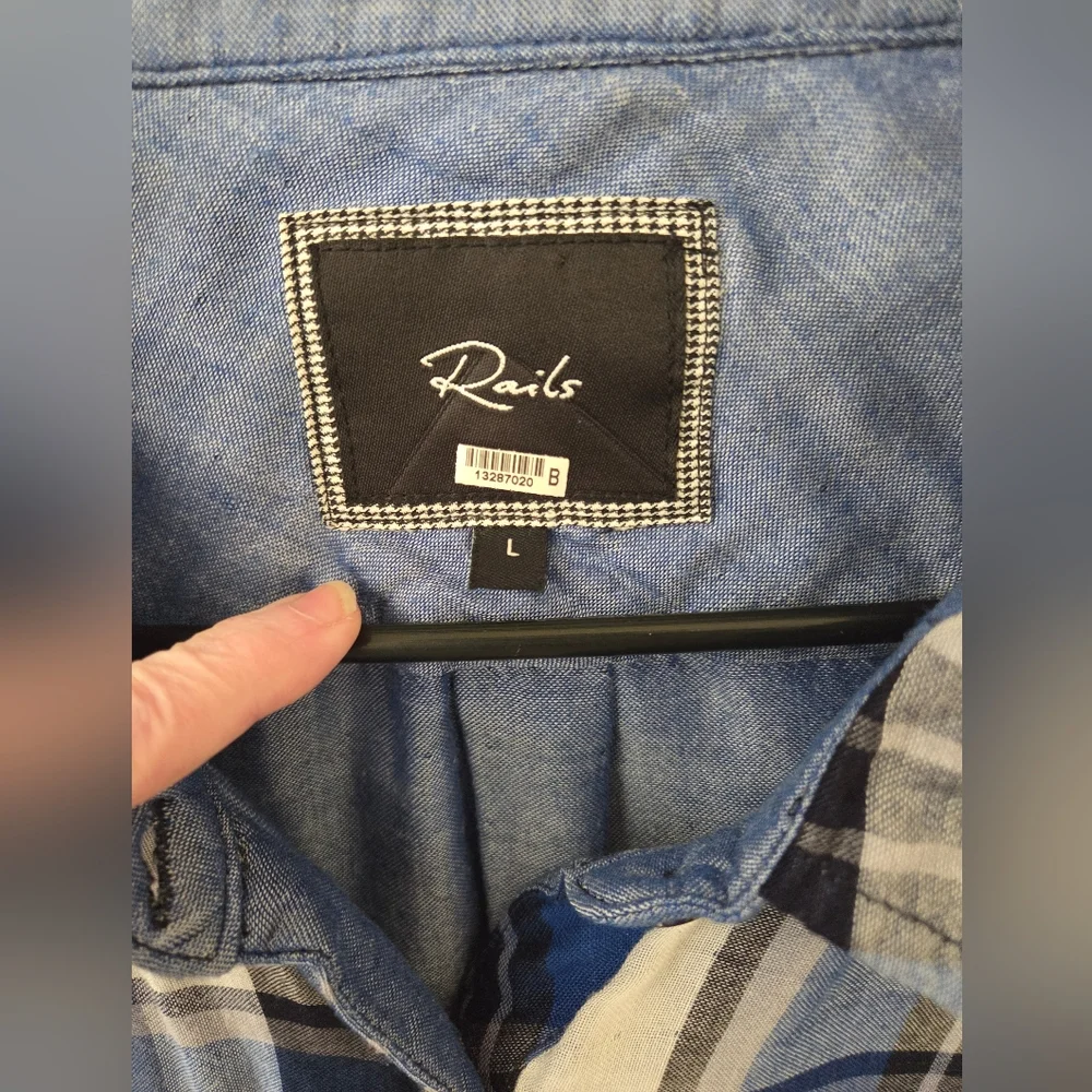 Rails Plaid Blue Black White Long Sleeve Shirt Large - Picture 4 of 6